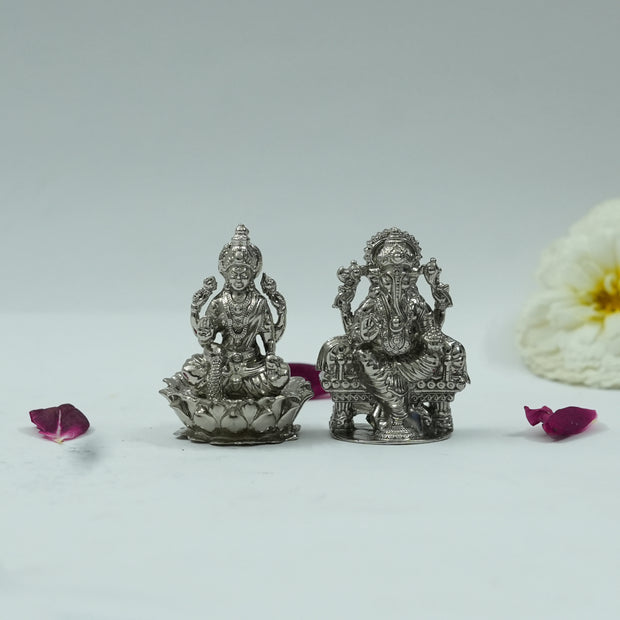 Lakshmi Ganesha Idol Set – Handcrafted Prosperity & Wisdom Murti for Pooja & Gifting