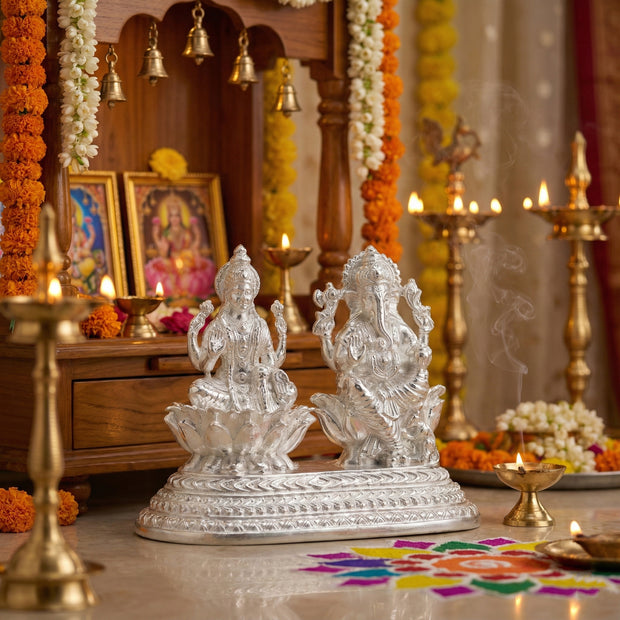 Lakshmi Ganesha Idol Set – Handcrafted Prosperity & Wisdom Murti for Pooja & Gifting