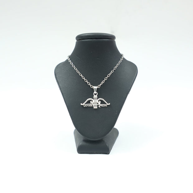 My Guru Ji silver-finish Jai Shree Shyam pendant featuring a Dhanush and Baan bow and arrow design on a display bust.